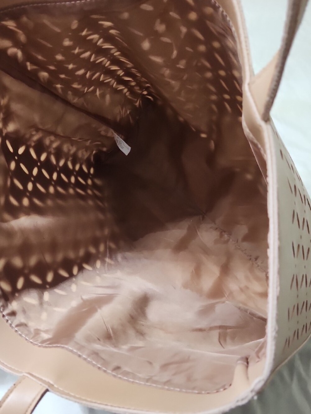 Oscar de la Renta Pale Pink Perforated Tote - Picture 4 of 11
